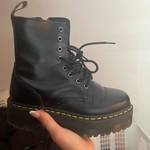 Platform doc martens